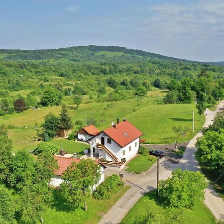 Guest House Family Dukic Rakovica Exterior photo